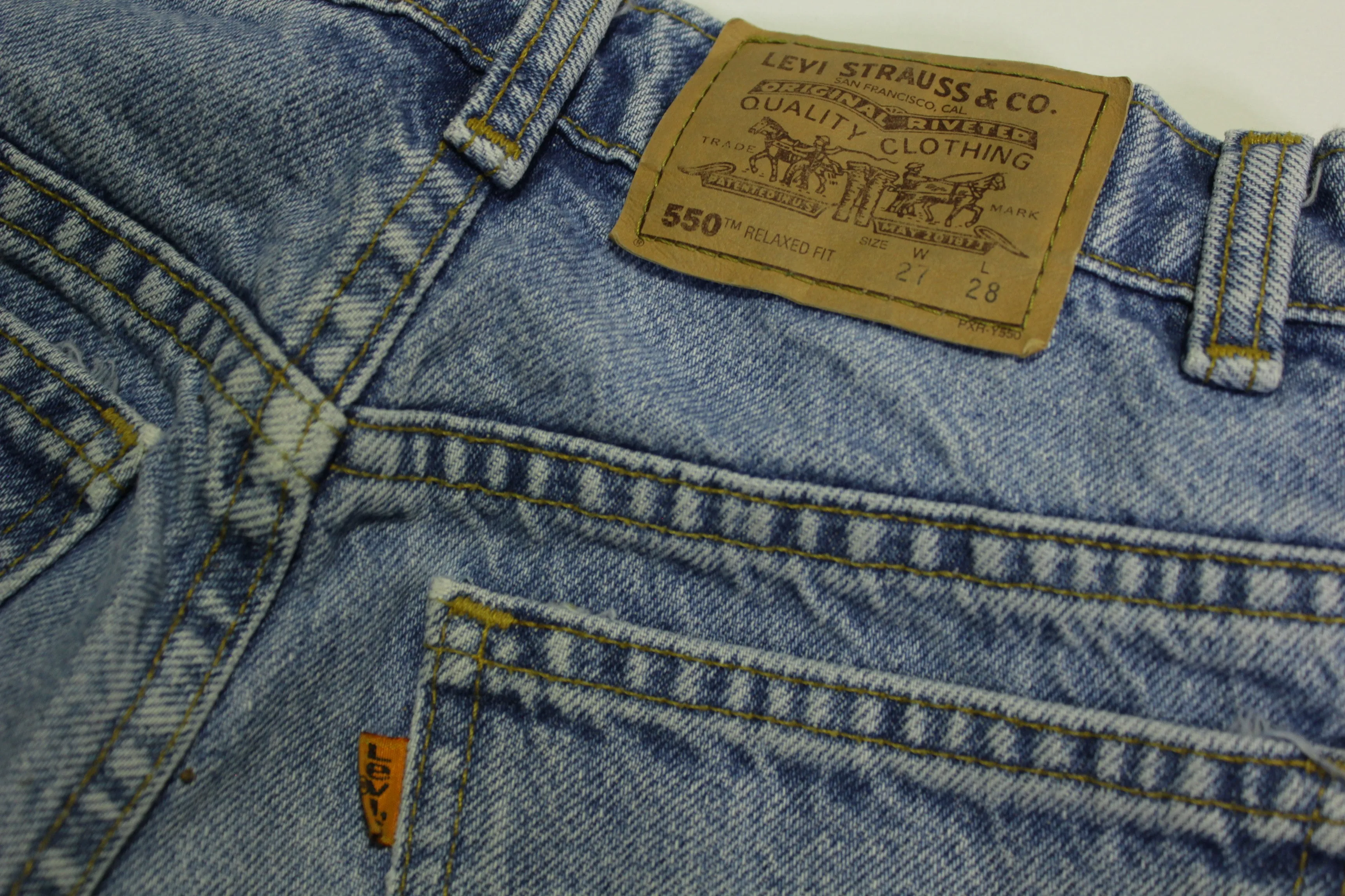 Levis Vintage 90's 550 Made in Canada Orange Tab Blue Denim Jeans