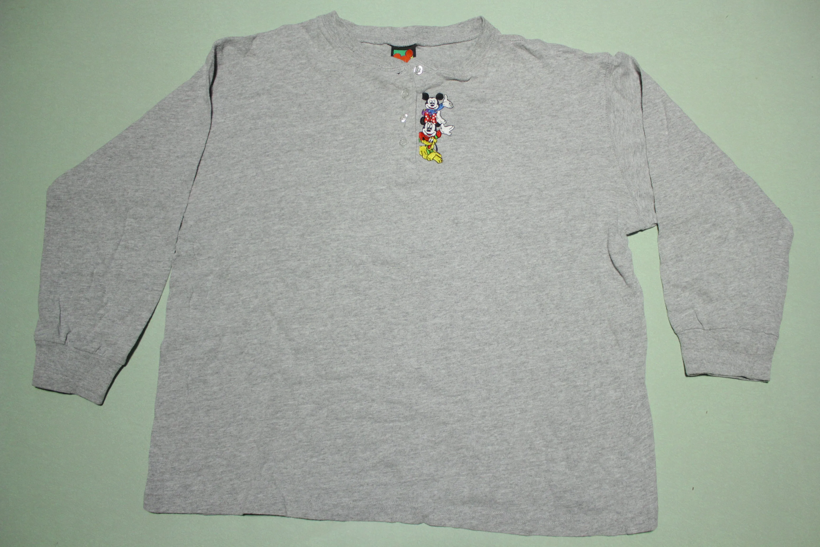 Mickey Unlimited Vintage Embroidered Minnie Pluto Disney Hensley T-Shirt