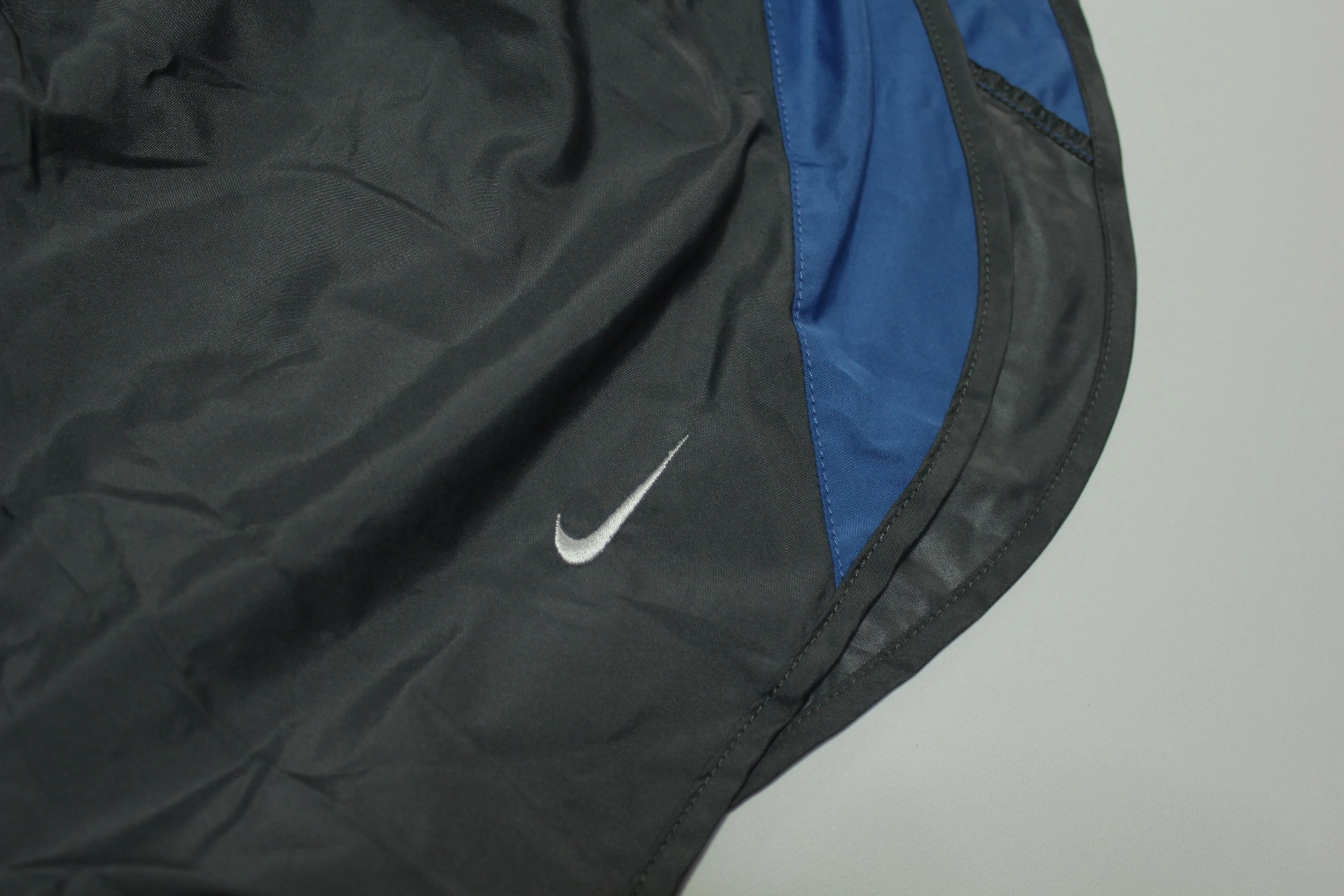 Nike Vintage Running Shorts Cascade High Cut Split 90s USA Track Pro Marathon