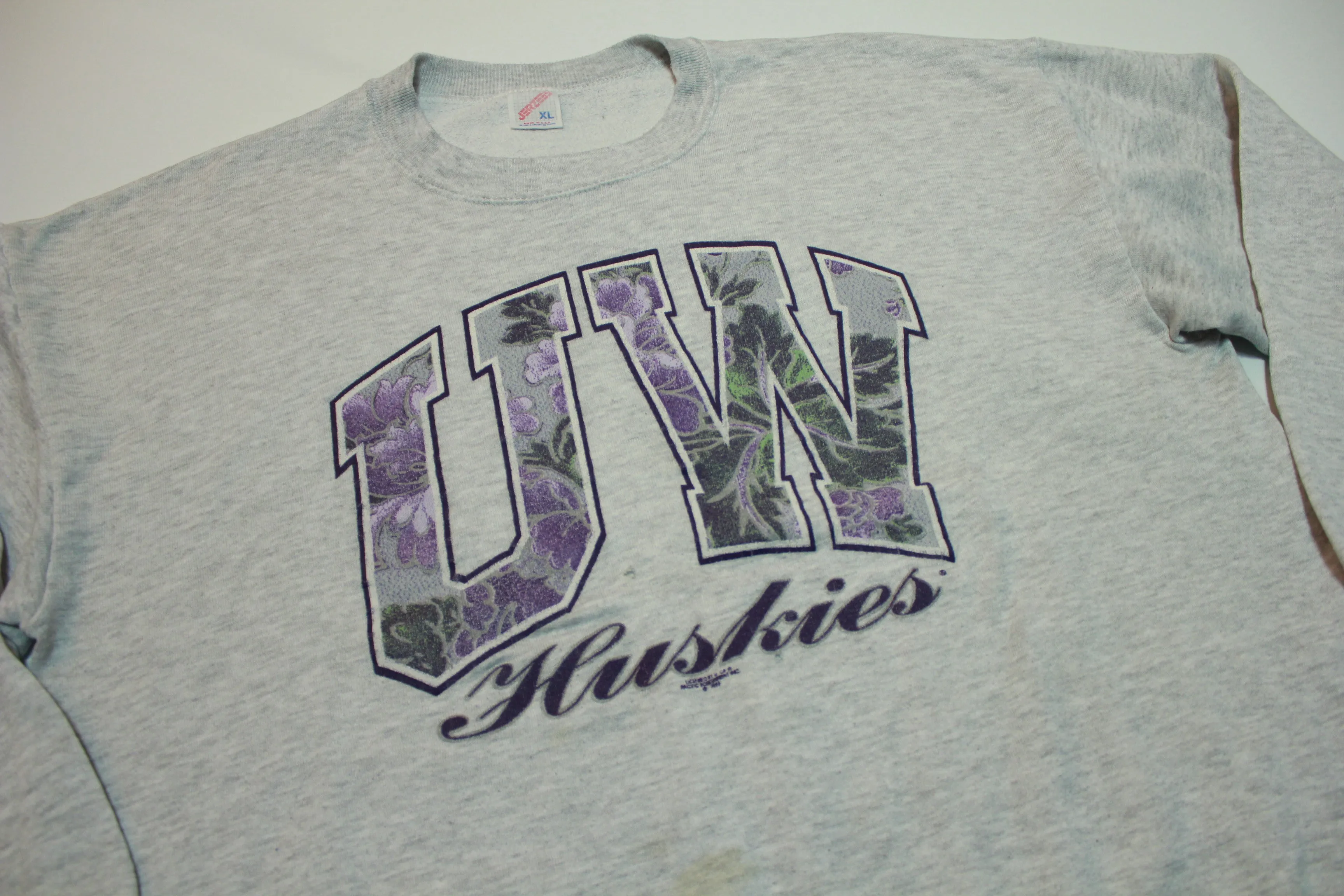 University of Washington Huskies Vintage 90's Floral Big Print Jerzees Sweatshirt