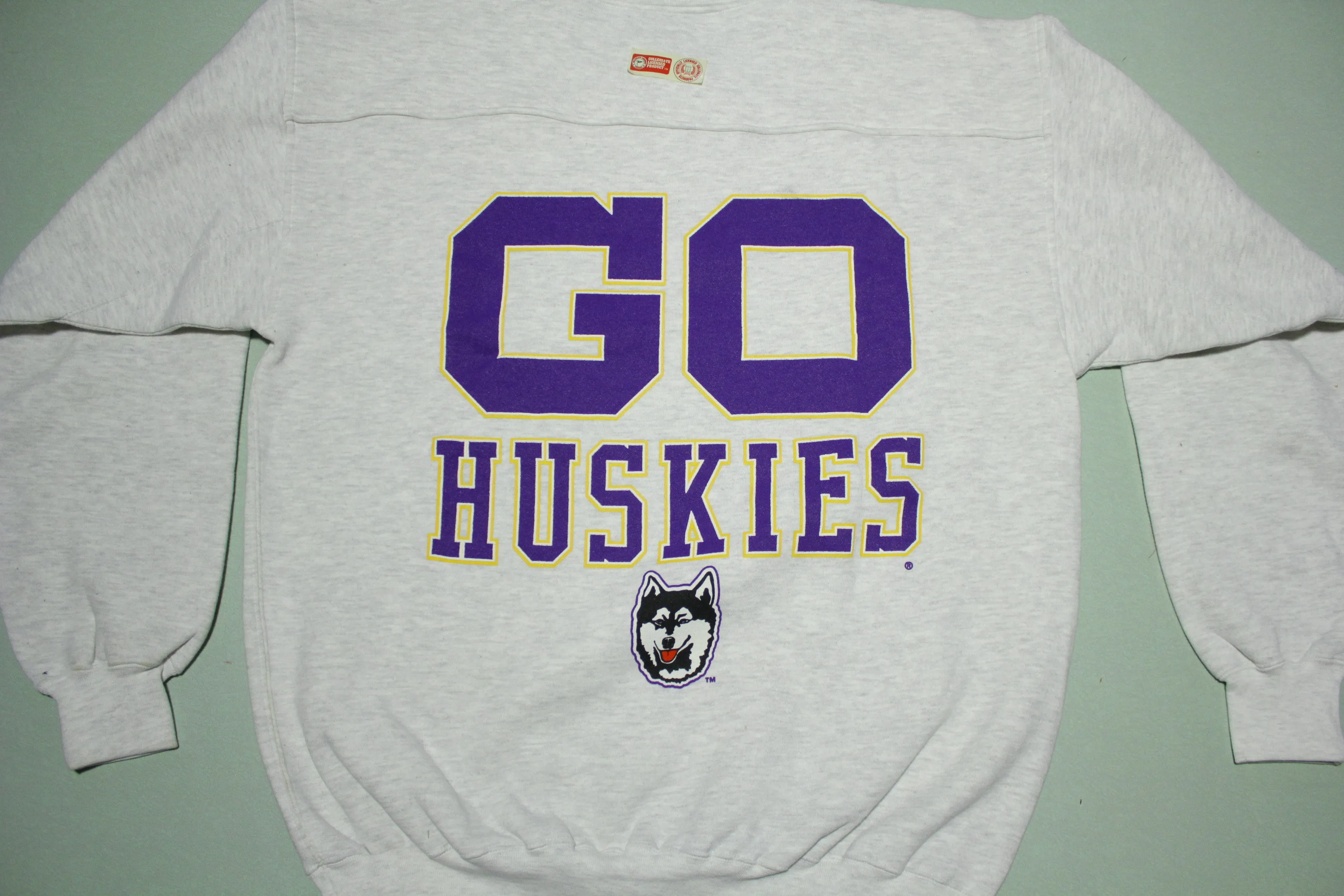 Washington Go Huskies NWT Vintage 90's Heavy Weight Sweatshirt